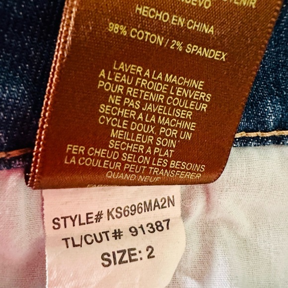 Kut From The Kloth Catherine Mid Rise Boyfriend Short Joyful Wash SZ 2/26 NEW! - Picture 15 of 16